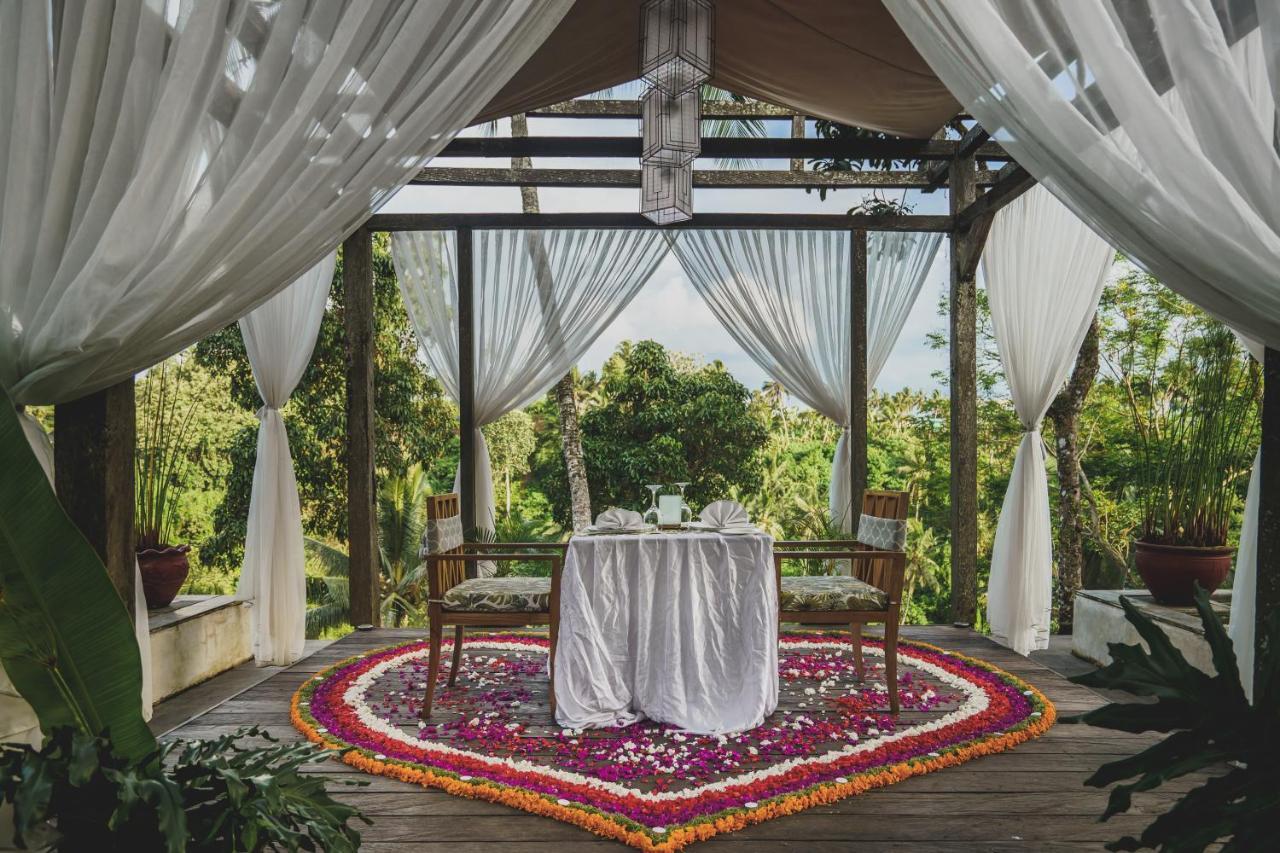 Villa Amora Boutique *